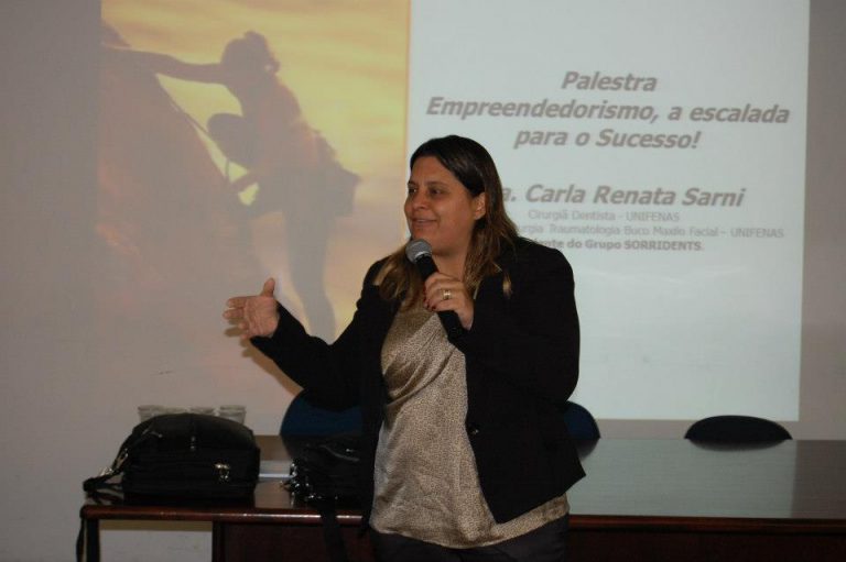 Presidente da Sorridents ministra palestra a convite do Núcleo de Odontologia Contemporânea em Salvador